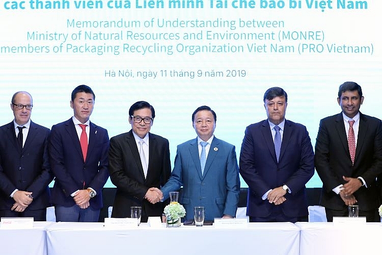 PRO Việt Nam đồng hành cùng chính phủ Việt Nam và cả nước trong nỗ lực giải quyết các tác động của dịch Covid-19